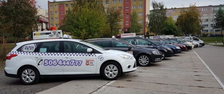 Dlaczego warto zamawiać taxi w Oławie przez aplikację?